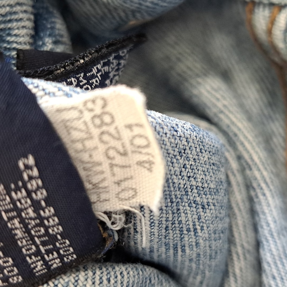 Destroyed Tommy Jean Jacket Size XL - Picture 17 of 17